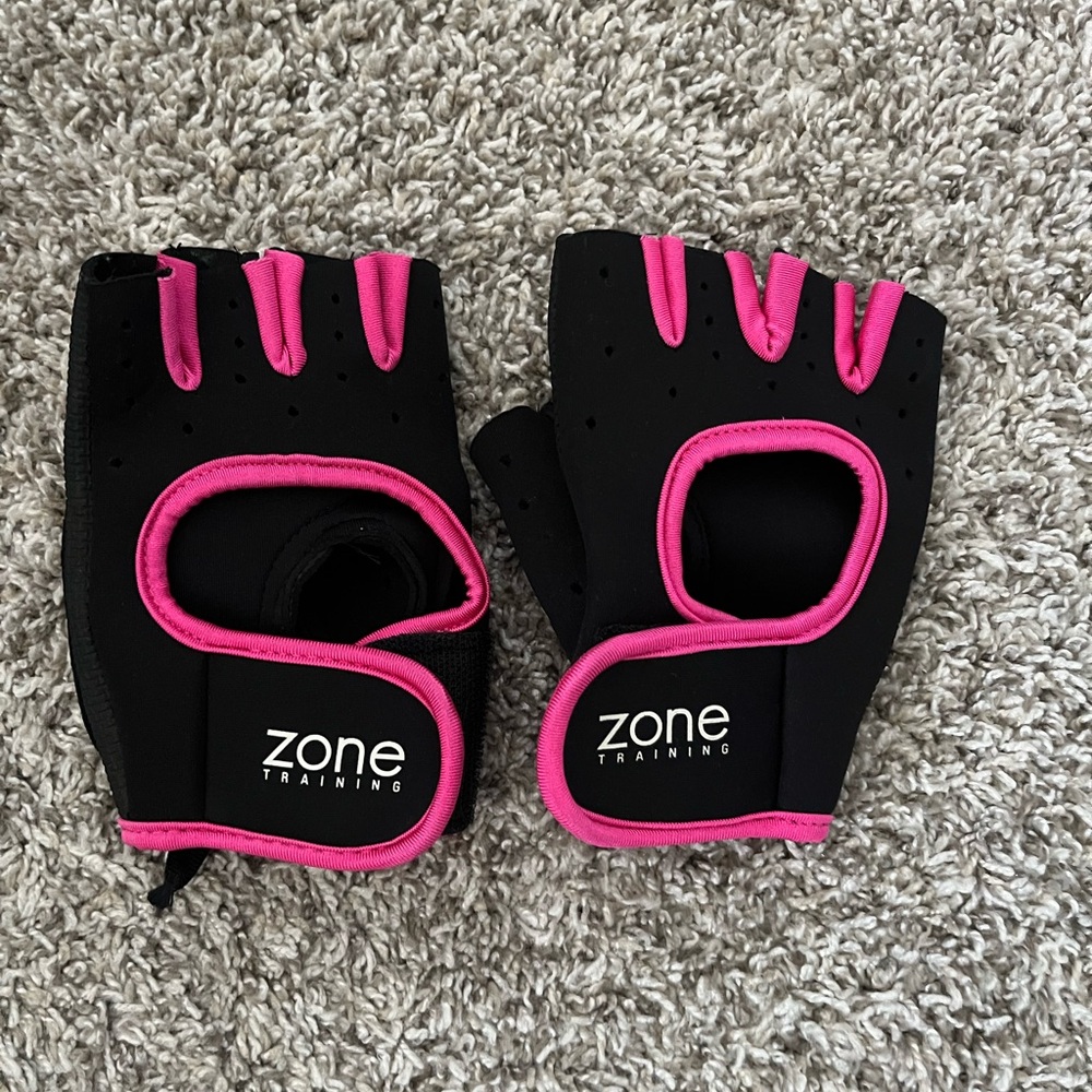 Zone Black and Pink Training Gloves